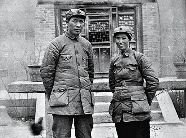 铁牛配资 贺子珍离开延安后，因何没有选择再婚？李敏：母亲当时心里很矛盾